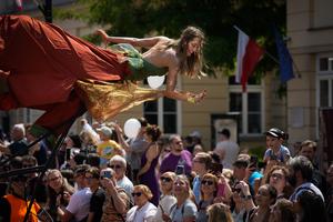 POLONIA-VARSOVIA-DESFILE DE LAS SIRENAS