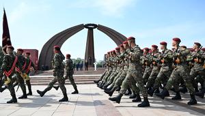 KIRGUISTAN-BISHKEK-DIA DE LA VICTORIA