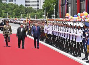 RPDC-PYONGYANG-CHINA-XI JINPING-KIM JONG UN-CEREMONIA DE BIENVENIDA