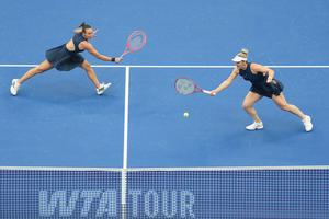 CHINA-BEIJING-TENIS-ABIERTO DE CHINA-DOBLES FEMENINOS-FINAL