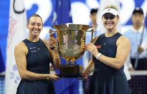 CHINA-BEIJING-TENIS-ABIERTO DE CHINA-DOBLES FEMENINOS-FINAL