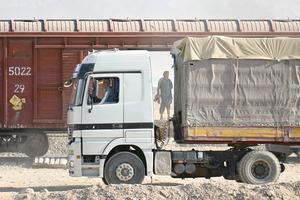 AFGANISTAN-BALKH-PUERTO FERROVIARIO DE HAIRATAN