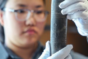 CHINA-JILIN-CHANGCHUN-ESCRITURA CHINA ANTIGUA-INVESTIGADORES