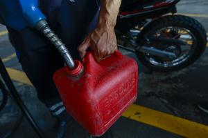 ECUADOR-QUITO-DESABASTECIMIENTO DE COMBUSTIBLES