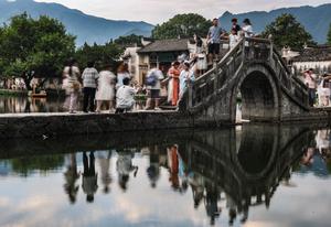 CHINA-ANHUI-ALDEA DE HONGCUN-TURISMO