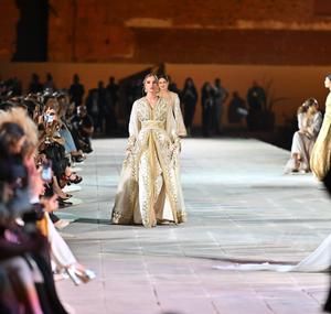 MARRUECOS-MARRAKECH-CAFTAN-DESFILE DE MODAS