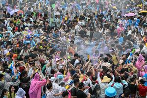 CHINA-HAINAN-BAOTING-FESTIVAL DEL AGUA