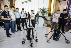 CHINA-ZHEJIANG-HANGZHOU-CUMBRE ROBOTOP