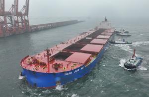 CHINA-HEBEI-PUERTO DE TANGSHAN-AREA PORTUARIA DE CAOFEIDIAN-BUQUE ULTRAGRANDE