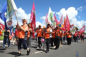 BRASIL-BRASILIA-TRABAJADORES-MARCHA