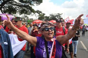 BRASIL-BRASILIA-TRABAJADORES-MARCHA
