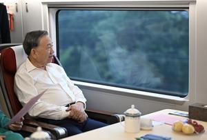 CHINA-VIETNAM-TO LAM-VISITA DE ESTADO-TREN DE ALTA VELOCIDAD-GUANGXI