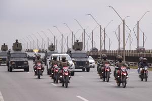 ECUADOR-GUAYAS-MILITARES-PATRULLAJE