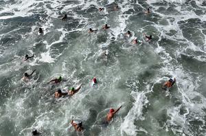 EL SALVADOR-LA LIBERTAD-PRUEBA ACUATICA