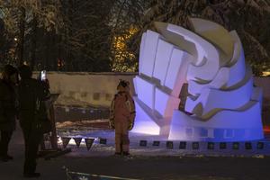 FINLANDIA-OULU-FESTIVAL DE ESCULTURAS DE NIEVE