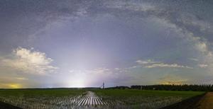 CHINA-HEILONGJIANG-CIELO ESTRELLADO-CAMPOS DE ARROZ