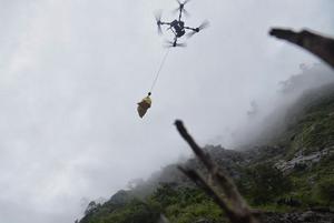 CHINA-XIZANG-GYIRONG-AVALANCHA DE LODO-RESCATE