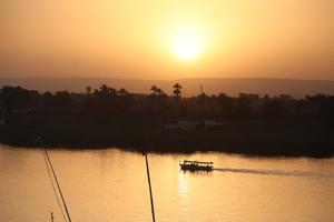 EGIPTO-LUXOR-FLOTA FLUVIAL TRADICIONAL