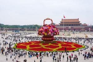 CHINA-BEIJING-PLAZA TIAN'ANMEN-CESTA DE FLORES