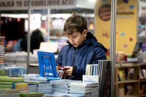 ARGENTINA-BUENOS AIRES-FERIA DEL LIBRO INFANTIL Y JUVENIL