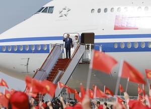 KIRGUISTAN-BISHKEK-CHINA-XI JINPING-CUMBRE DE LA OCS-VISITA DE ESTADO-LLEGADA