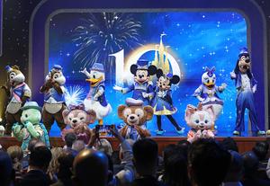 CHINA-SHANGHAI-DISNEYLAND-10 ANIVERSARIO