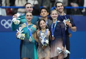 ITALIA-MILAN-JUEGOS OLIMPICOS DE INVIERNO-PATINAJE ARTISTICO-PATINAJE POR PAREJAS-CEREMONIA DE PREMIACION
