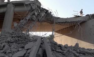 YEMEN-PROVINCIA DE IBB-PUENTE DAÑADO-ATAQUE AEREO SAUDI