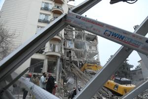 IRAN-TEHERAN-EDIFICIOS DESTRUIDOS