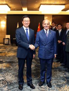 CHINA-BEIJING-HAN ZHENG-PAKISTAN-PRIMER MINISTRO-RECEPCION