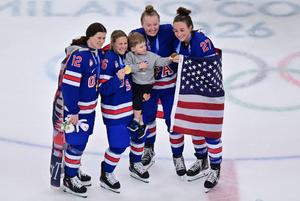 ITALIA-MILAN-JUEGOS OLIMPICOS DE INVIERNO-HOCKEY SOBRE HIELO-FEMENINO-PARTIDO POR LA MEDALLA DE ORO-EEUU VS CANADA