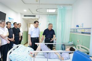 CHINA-CHONGQING-ZHANG GUOQING-DESLIZAMIENTO DE TIERRA-TRABAJOS DE RESPUESTA DE EMERGENCIA