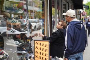 EEUU-NUEVA YORK-CONFIANZA DE LOS CONSUMIDORES EN MAYO-NUEVO MINIMO