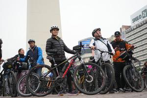 ARGENTINA-BUENOS AIRES-DIA MUNDIAL DE LA BICICLETA