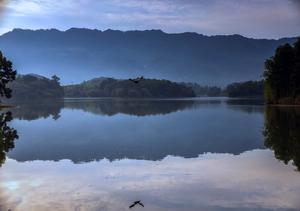CHINA-CHONGQING-LAGO LONGSHUI-ECOLOGIA