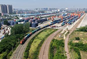 CHINA-HENAN-ZHENGZHOU-EUROPA-TRENES DE CARGA-FERROCARRIL EXPRESO-VIAJES