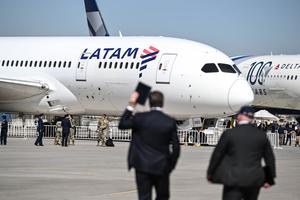 CHILE-SANTIAGO-FERIA DEL AIRE Y DEL ESPACIO