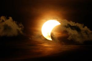 LETONIA-RIGA-ECLIPSE SOLAR PARCIAL