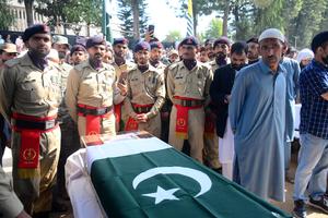 CACHEMIRA CONTROLADA POR PAKISTAN-HELICOPTERO MILITAR-ACCIDENTE-FUNERAL