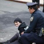 Protestas sobre inmigración en Los Ángeles dejan casi 400 arrestados