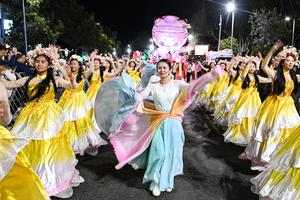 SUDAFRICA-CIUDAD DEL CABO-CARNAVAL-ELEMENTOS CULTURALES CHINOS