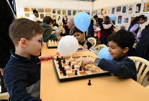 SIRIA-DAMASCO-NIÑOS-FERIA DEL LIBRO