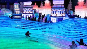 CHINA-HEILONGJIANG-HARBIN-PARQUE TEMATICO DE HIELO Y NIEVE CUBIERTO