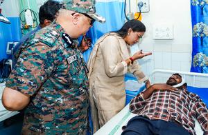 INDIA-ANDHRA PRADESH-MARKAPURAM-ACCIDENTE DE AUTOBUS