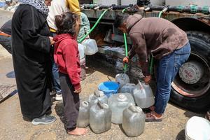 MEDIO ORIENTE-CIUDAD DE GAZA-AGUA