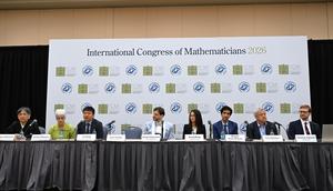 EEUU-FILADELFIA-MATEMATICOS-MEDALLAS FIELDS-CONFERENCIA DE PRENSA