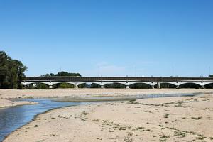 FRANCIA-ORLEANS-LOIRA-NIVEL DEL AGUA