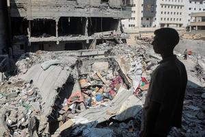 MIDEAST-GAZA CITY-AIRSTRIKE-AFTERMATH