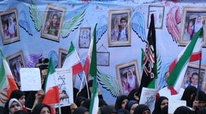 IRAN-TEHERAN-VICTIMAS ESTUDIANTILES-DUELO