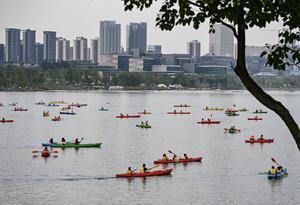 CHINA-FERIADO POR EL FESTIVAL QINGMING-VIAJES TURISTICOS E INGRESOS POR TURISMO